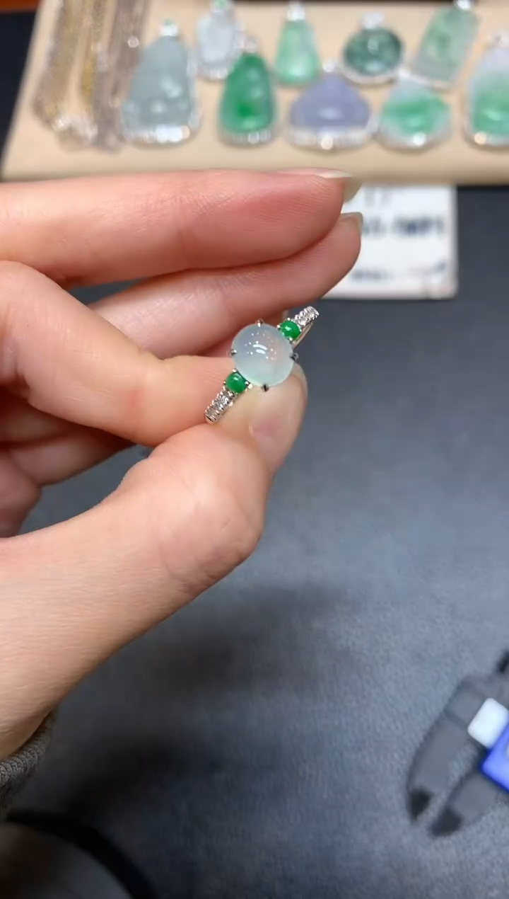 【闪购商品】翡翠戒指18K金镶嵌【无服务费