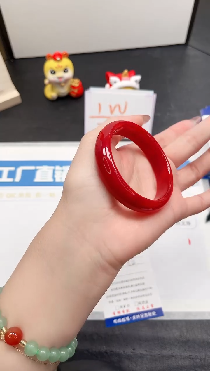 【闪购商品】石英质玉手镯未镶嵌128-54