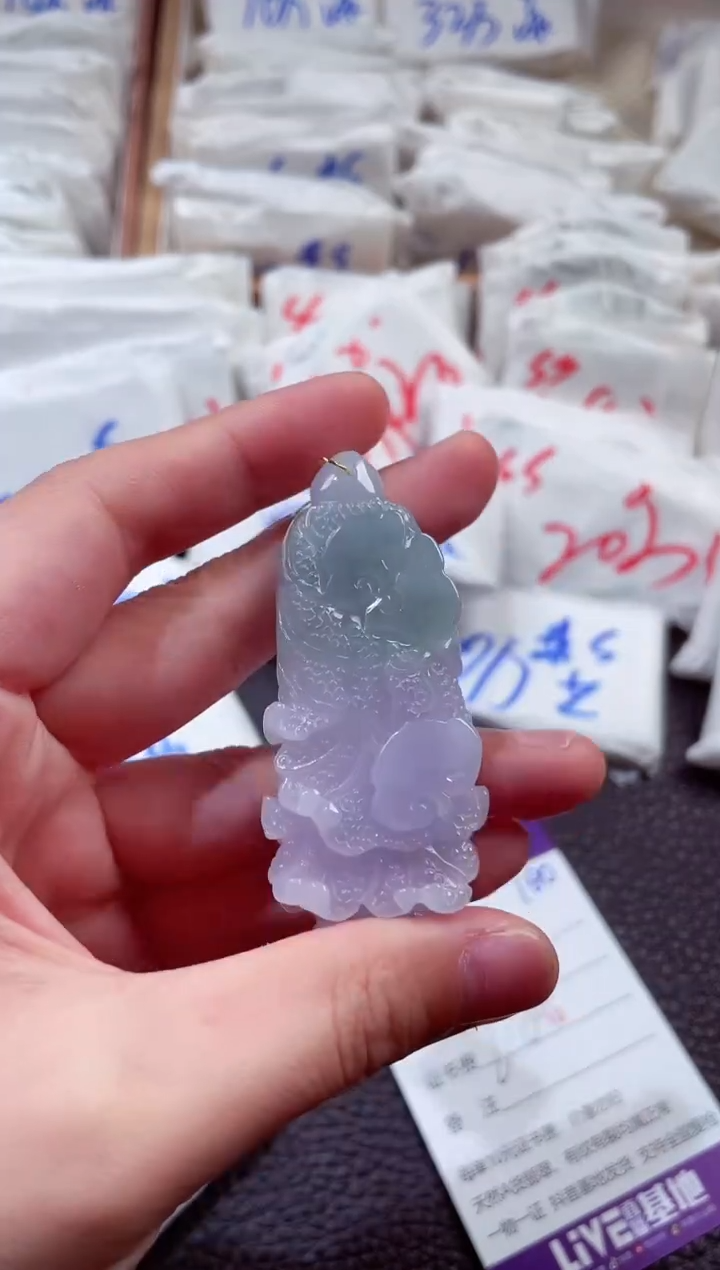 翡翠未镶嵌颈饰00007101