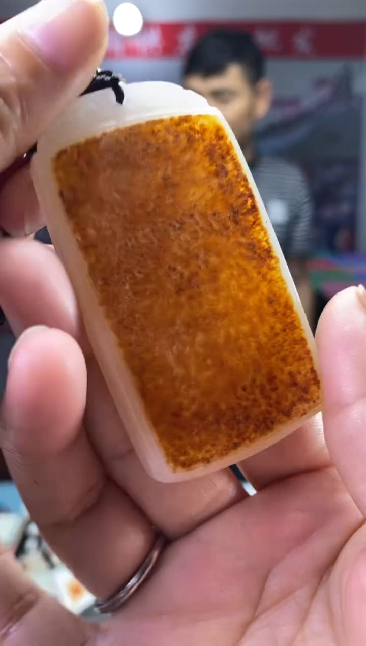 天然玉石未镶嵌颈饰