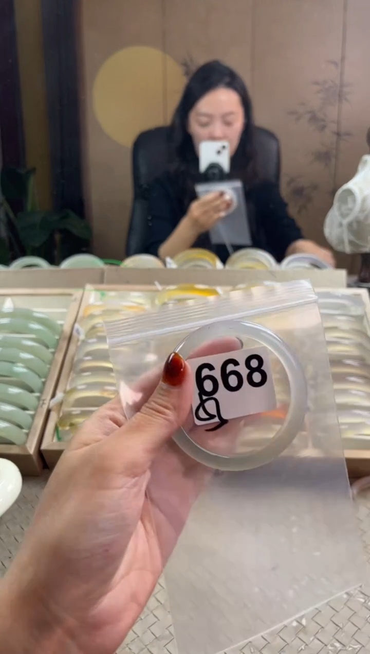 手镯玛瑙/玉髓未镶嵌668
