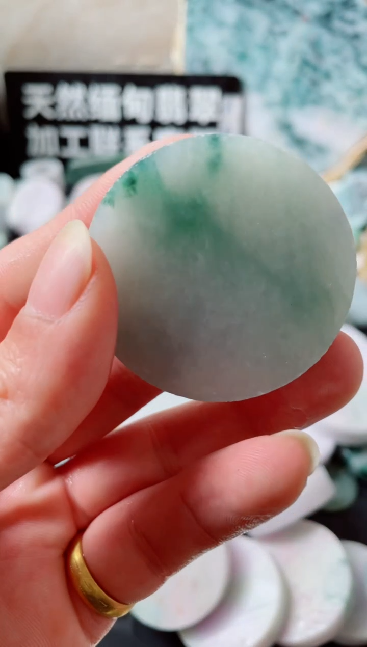 【闪购商品】翡翠颈饰未镶嵌285.......