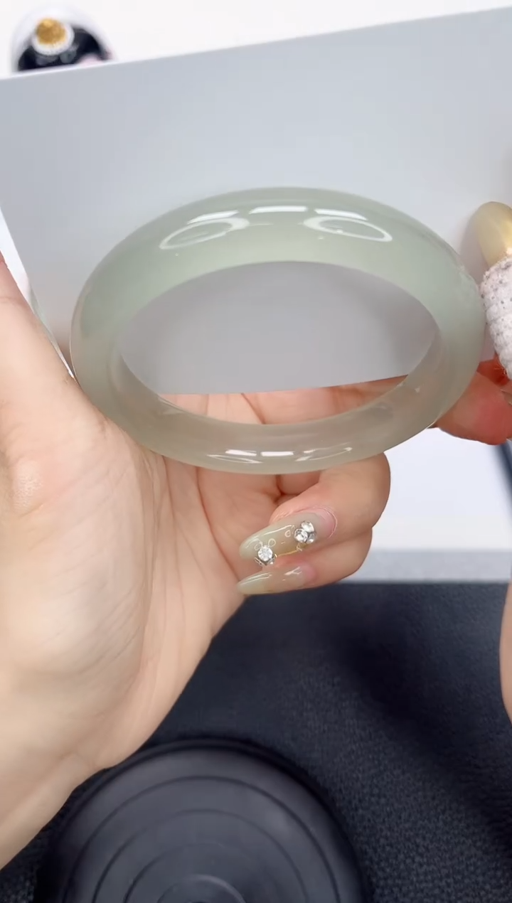 石英质玉手镯未镶嵌333-60.8