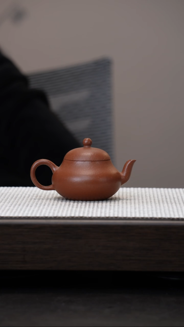 【闪购商品】紫砂茶壶原矿紫砂壶红降坡君德110cc