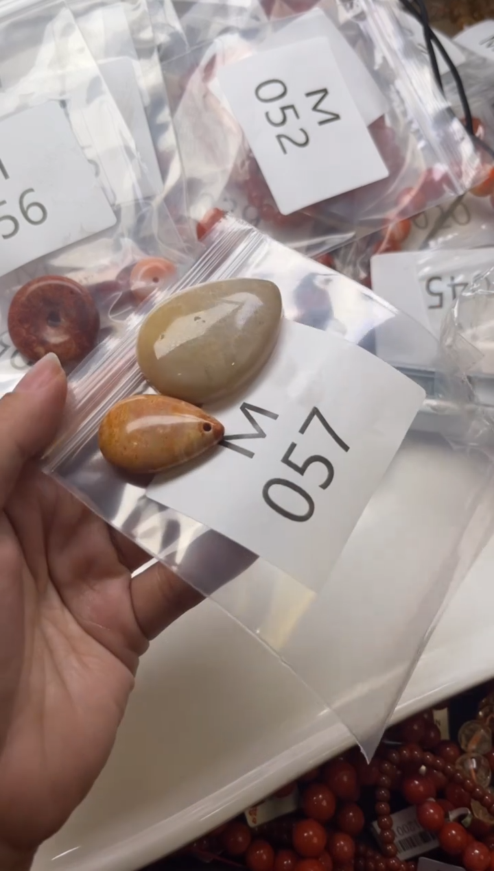 未镶嵌南红玛瑙珠宝奇石M057一起