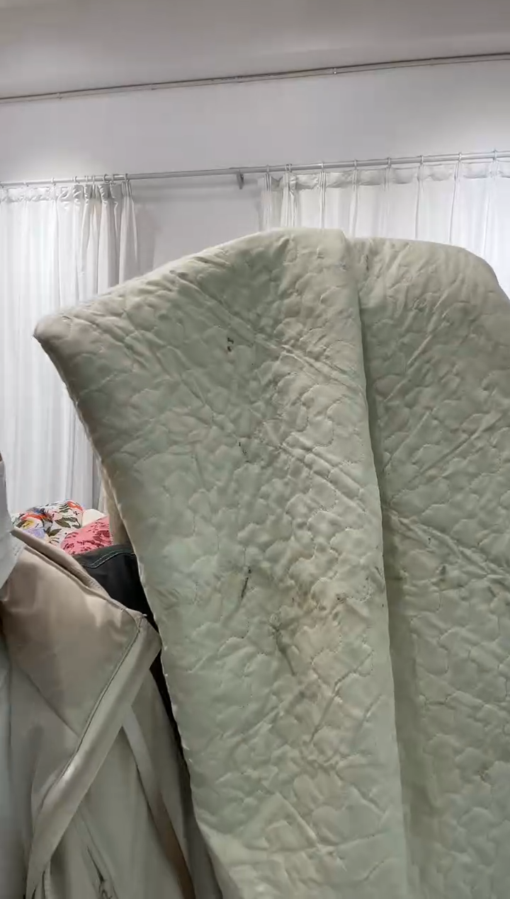 棉220*240不是纯棉床盖22号大瑕疵
