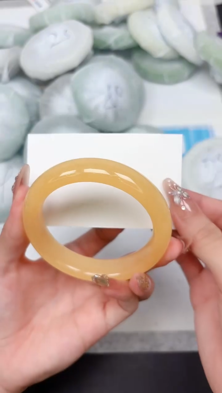 石英质玉手镯未镶嵌392-59.4