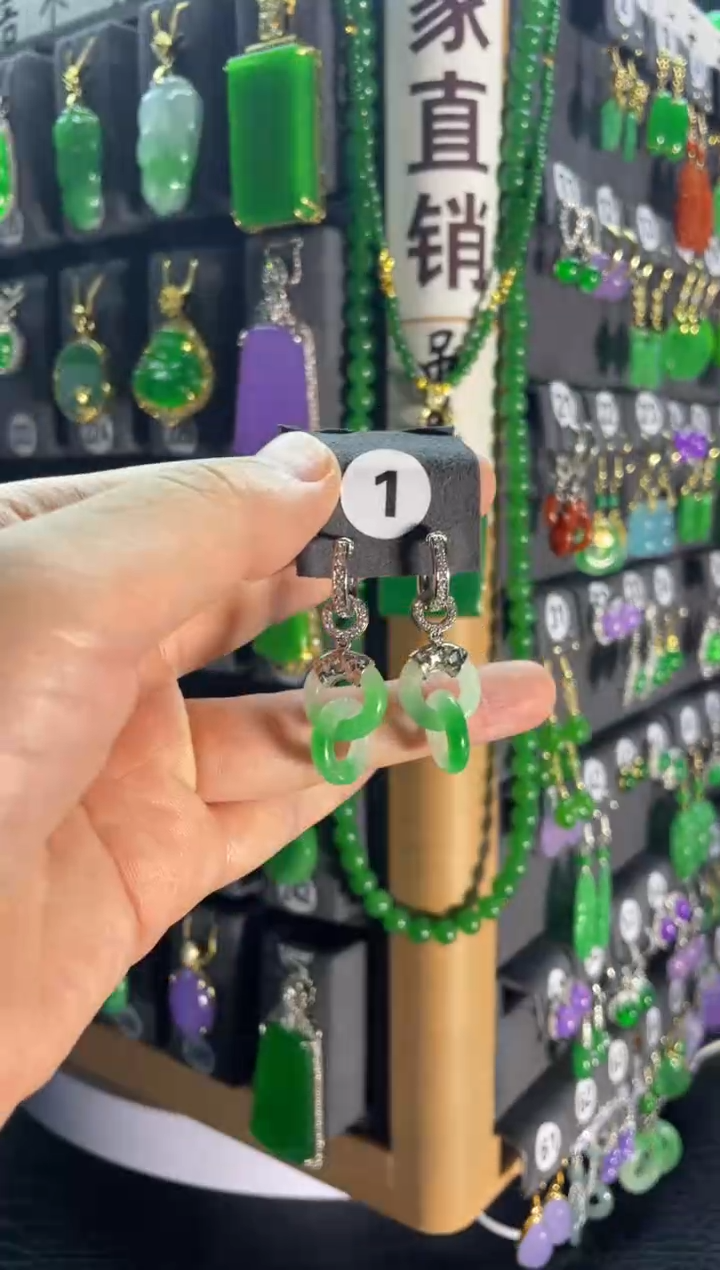 【闪购商品】翡翠颈饰银S925镶嵌1....