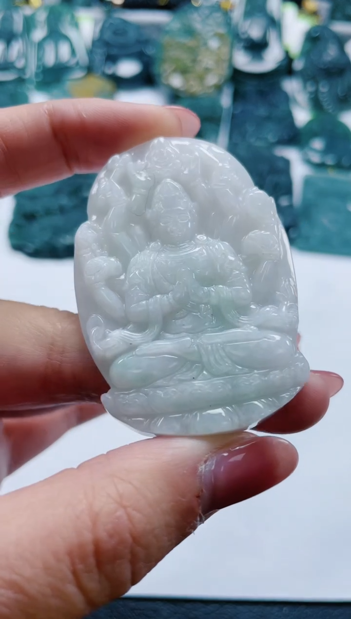 【闪购商品】翡翠颈饰未镶嵌