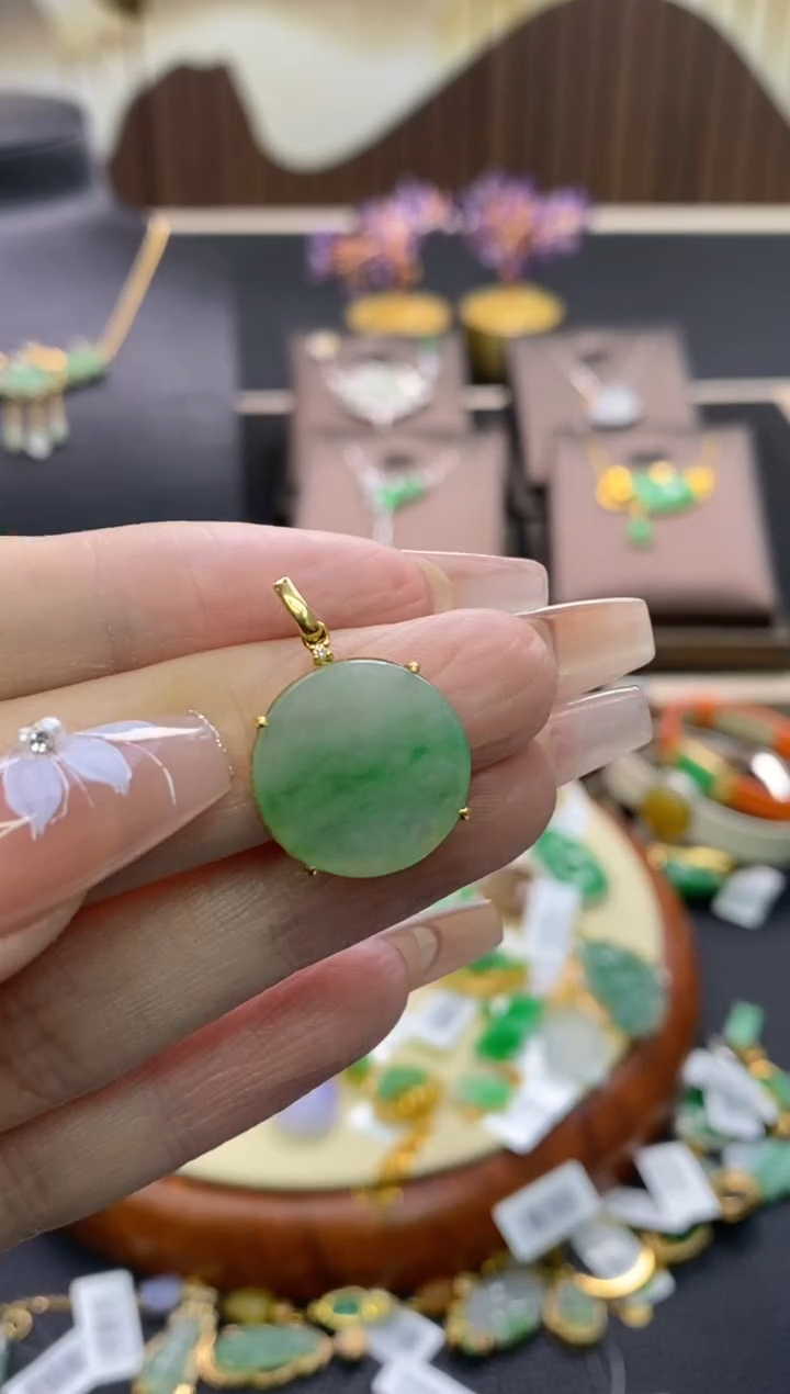 【闪购商品】翡翠颈饰18K金镶嵌净货15948