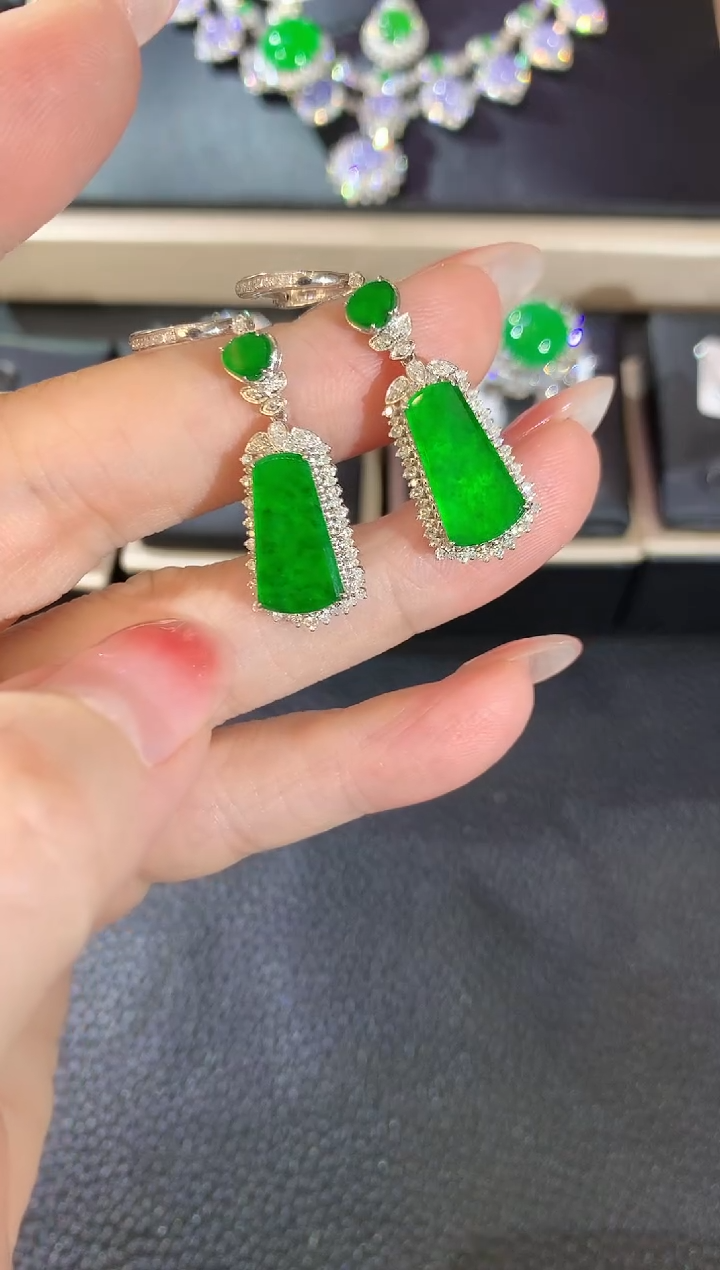 【闪购商品】翡翠耳饰18K金镶嵌D32 翡翠