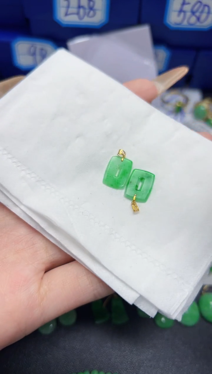 【闪购商品】翡翠颈饰18K金镶嵌Y缅料A货/多样性发货/一件