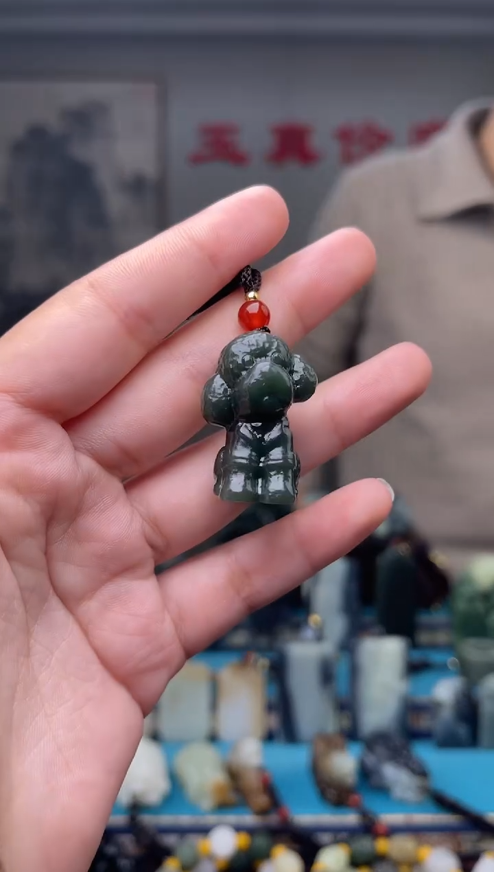 未镶嵌和田玉挂件1