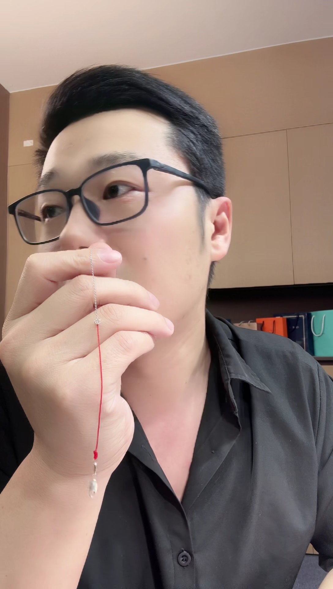 【闪购商品】钻石手链18K金镶嵌红绳泡泡手链