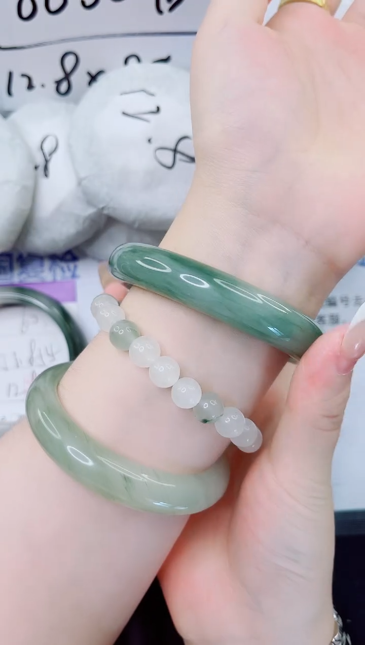 石英质玉手镯未镶嵌61-59