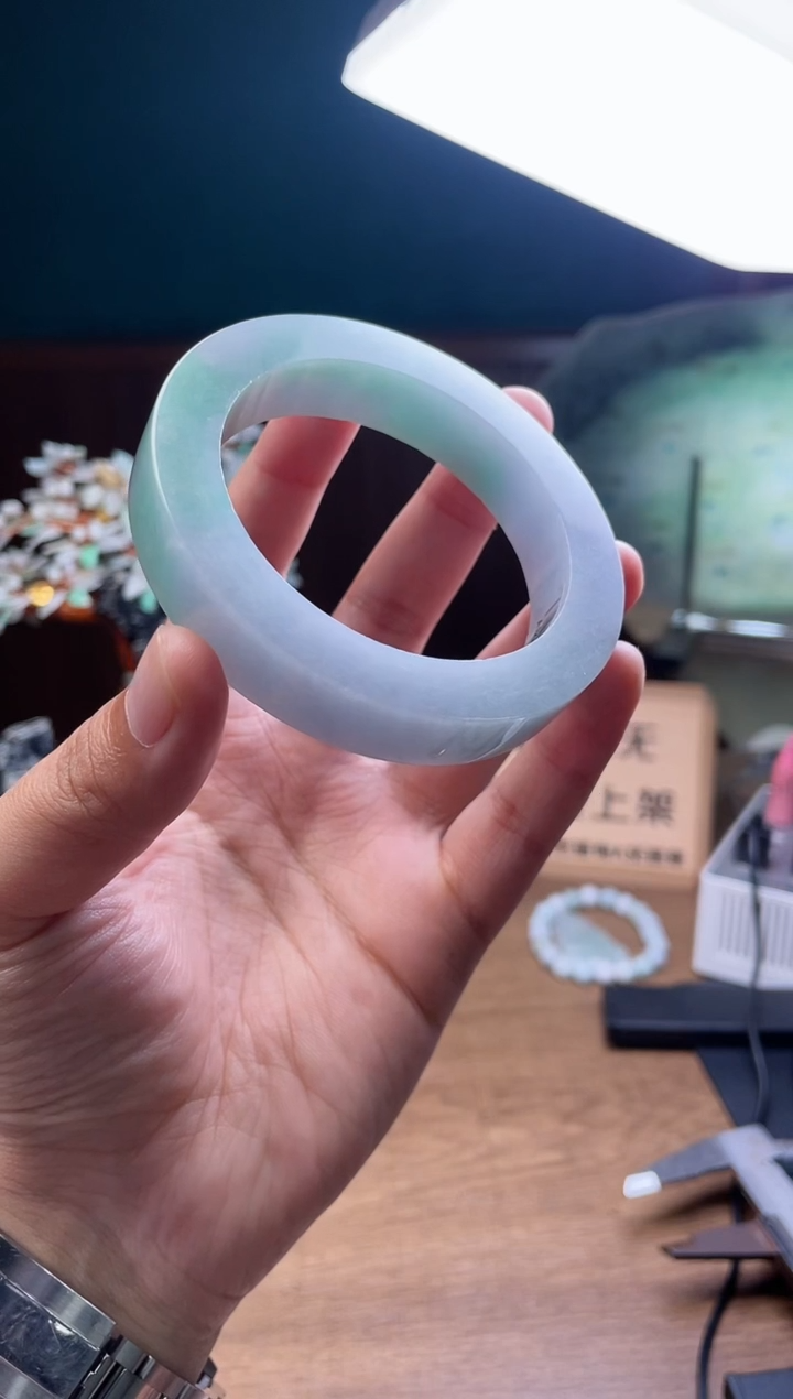 【闪购商品】定制翡翠手镯未镶嵌定制