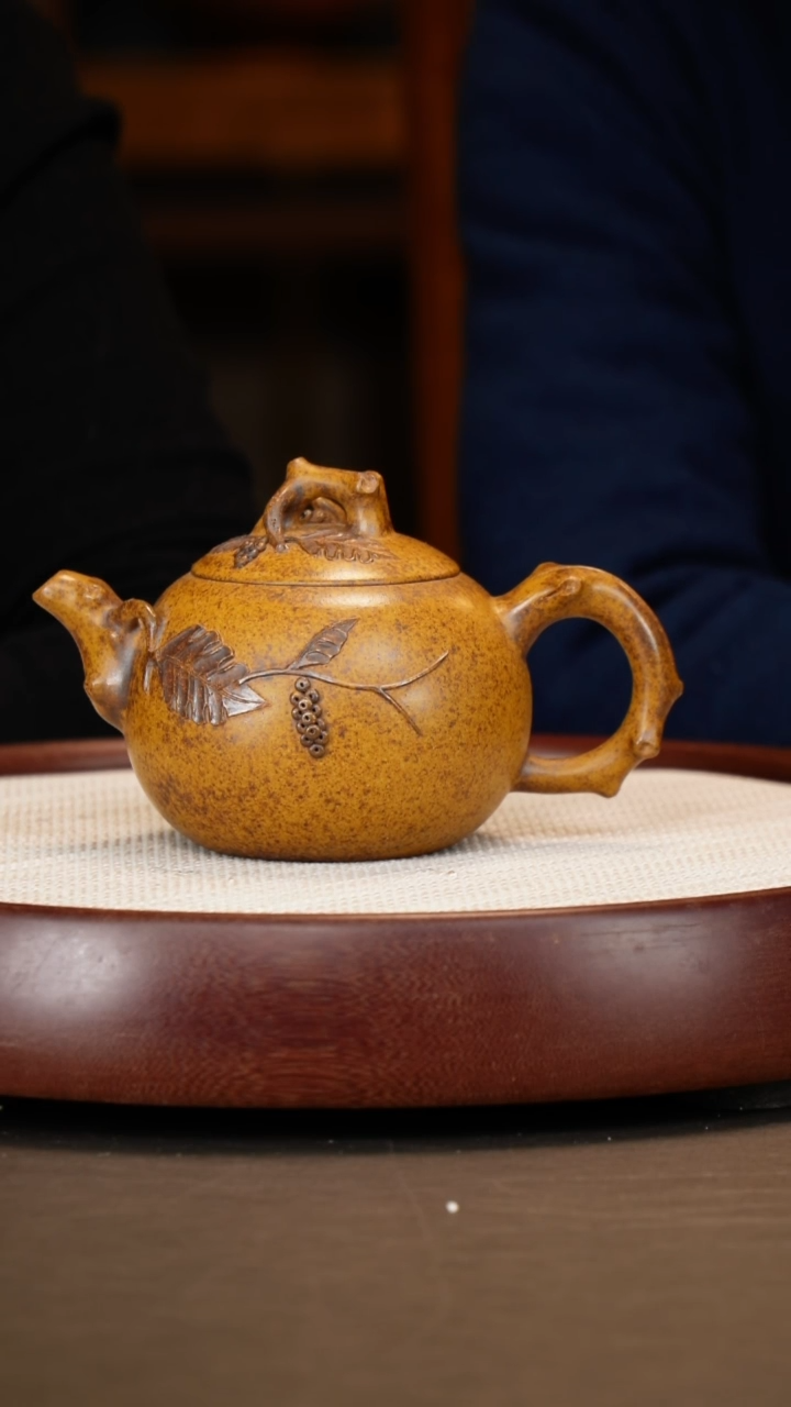 【闪购商品】紫砂茶壶【鲍宜明】白麻子葡萄