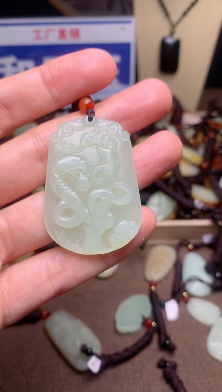 【闪购商品】和田玉颈饰未镶嵌1