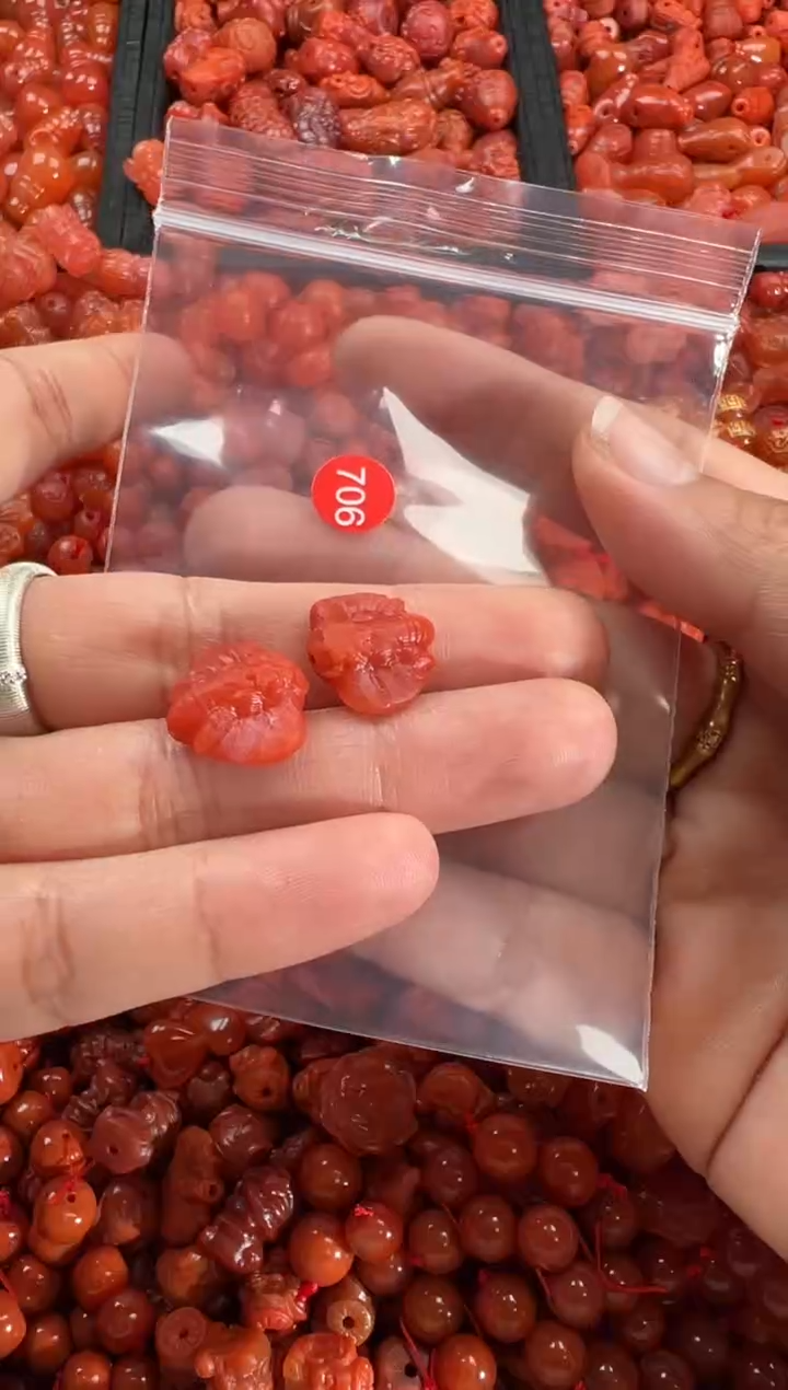 【闪购商品】南红玛瑙颈饰未镶嵌1