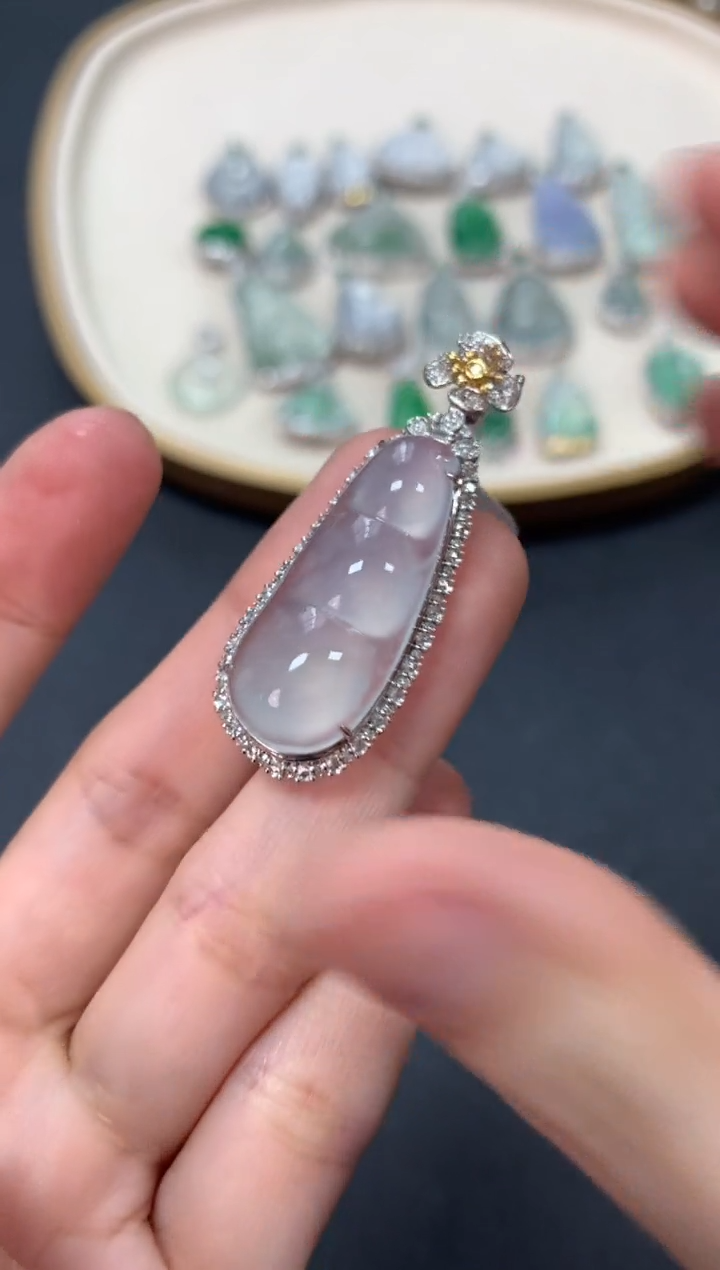 【闪购商品】翡翠吊坠(不含链)18K金镶嵌12800