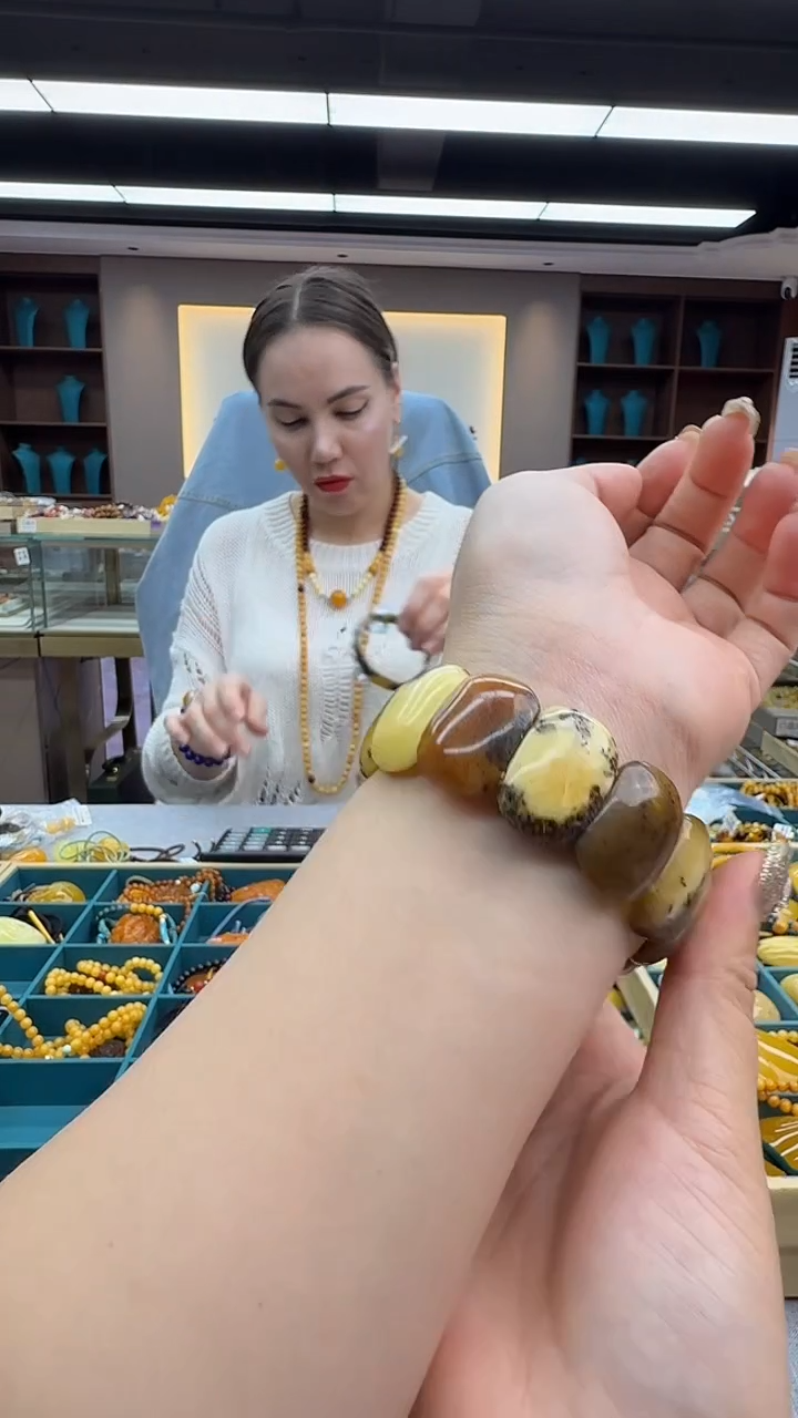 手链琥珀未镶嵌201秒拍号 假一罚三 