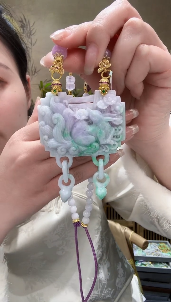 【闪购商品】翡翠颈饰未镶嵌吊坠