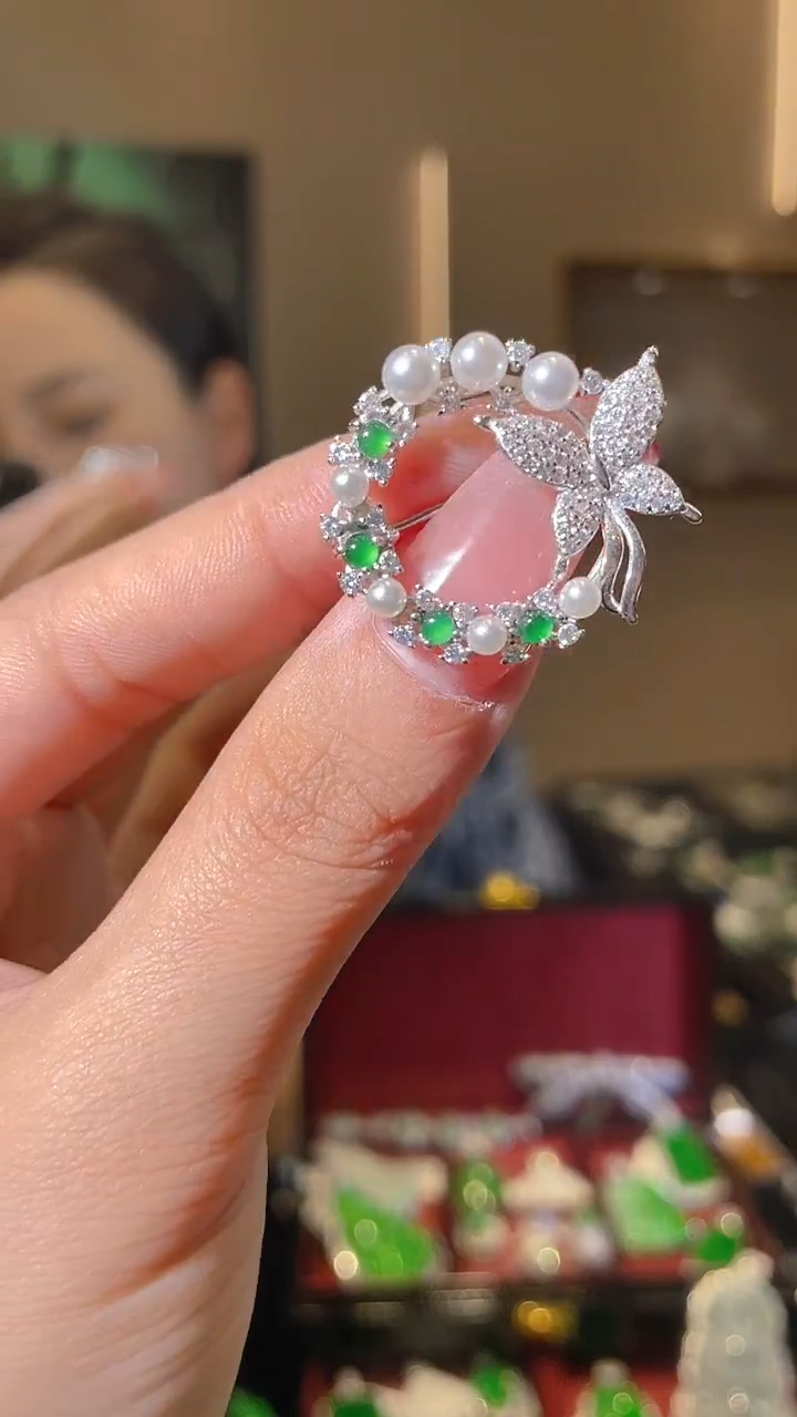 【闪购商品】翡翠吊坠(不含链)银S925镶嵌天然翡翠A货