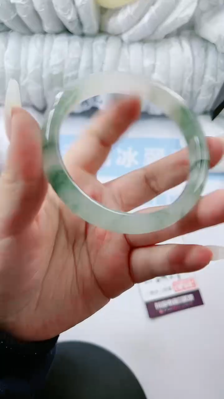 【闪购商品】石英质玉手镯未镶嵌多样性发货L479