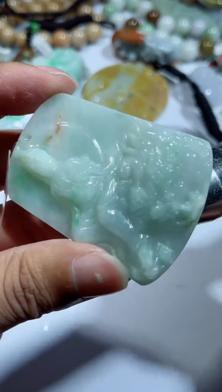 【闪购商品】翡翠吊坠(不含链)未镶嵌 00011793