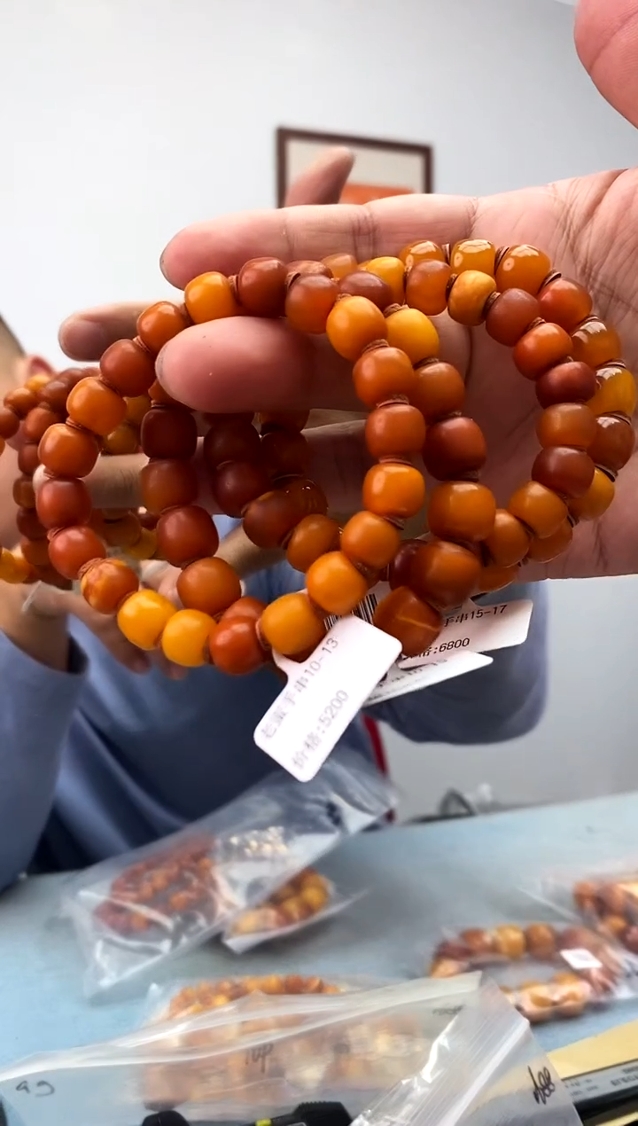 琥珀未镶嵌珠宝奇石假一罚十，多样性发一件010