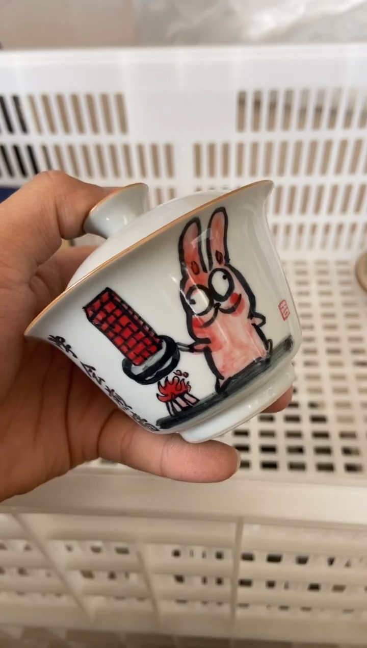 杯子瓷无运费险有瑕疵的摄影的产品有使用过的痕迹有点脏介意勿拍