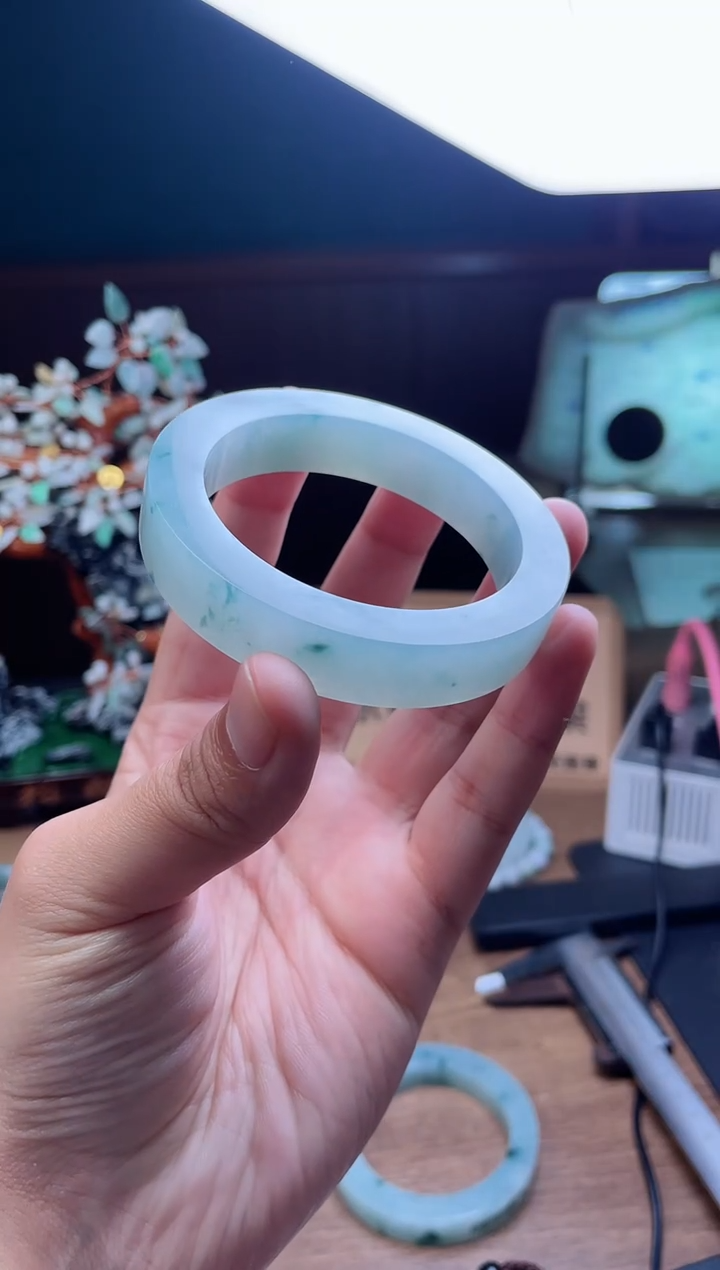 【闪购商品】定制翡翠手镯未镶嵌定制