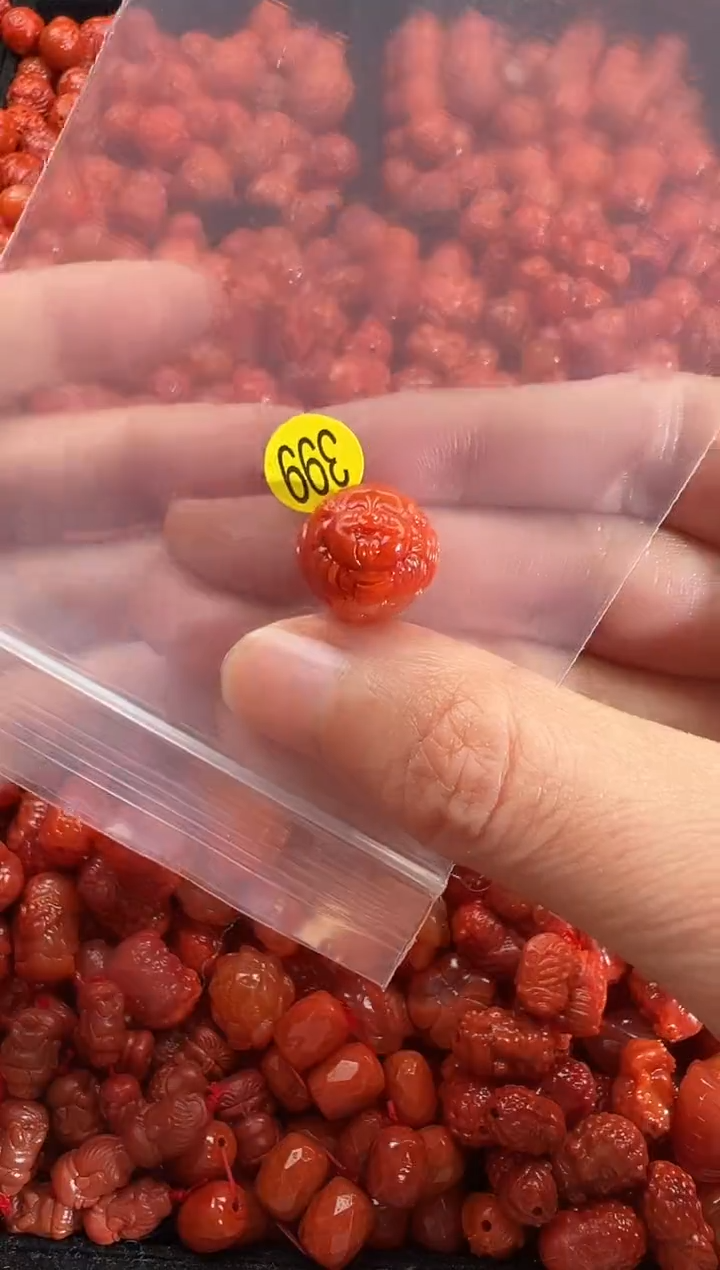 颈饰未镶嵌南红玛瑙1