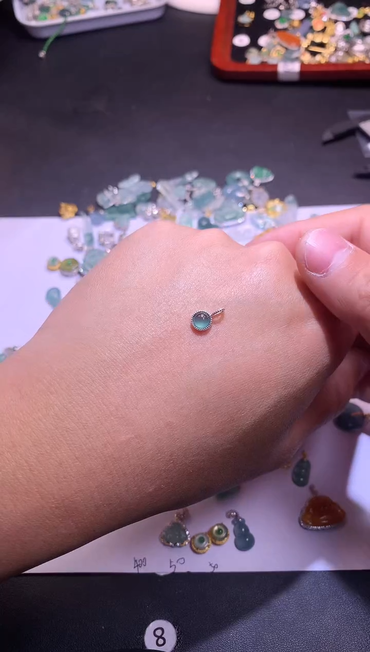 【闪购商品】翡翠吊坠(不含链)银S925镶嵌1111