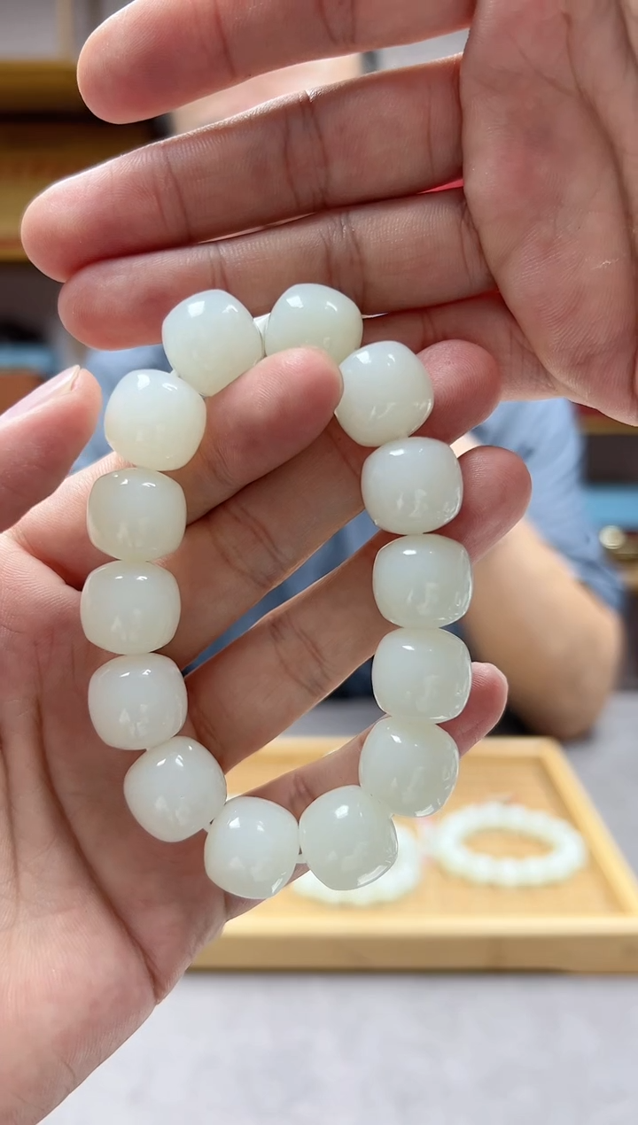 手链未镶嵌和田玉15且末白