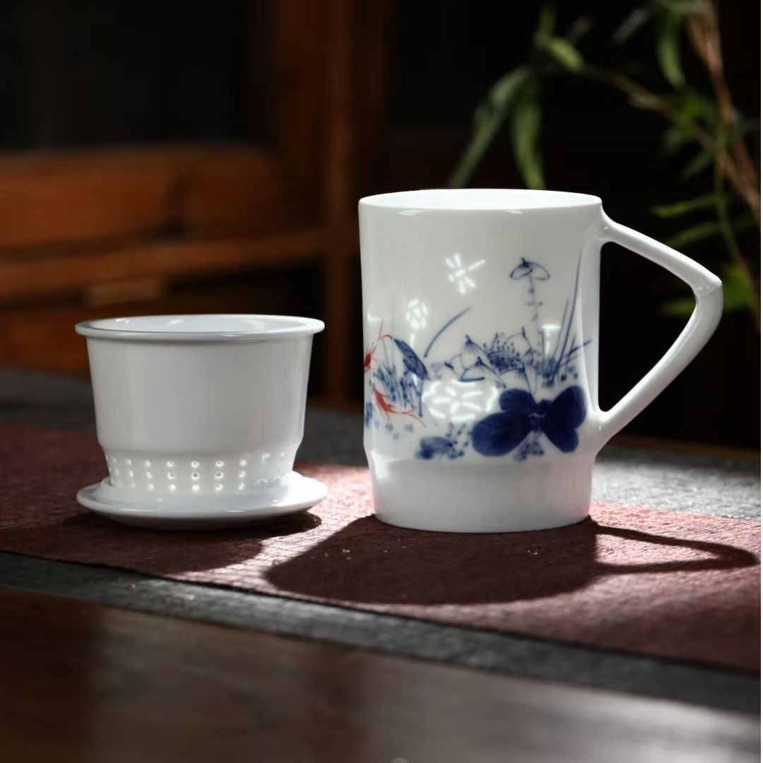 景德镇手工高端陶瓷茶杯茶水分离办公杯釉下彩手绘玲珑水杯子礼物