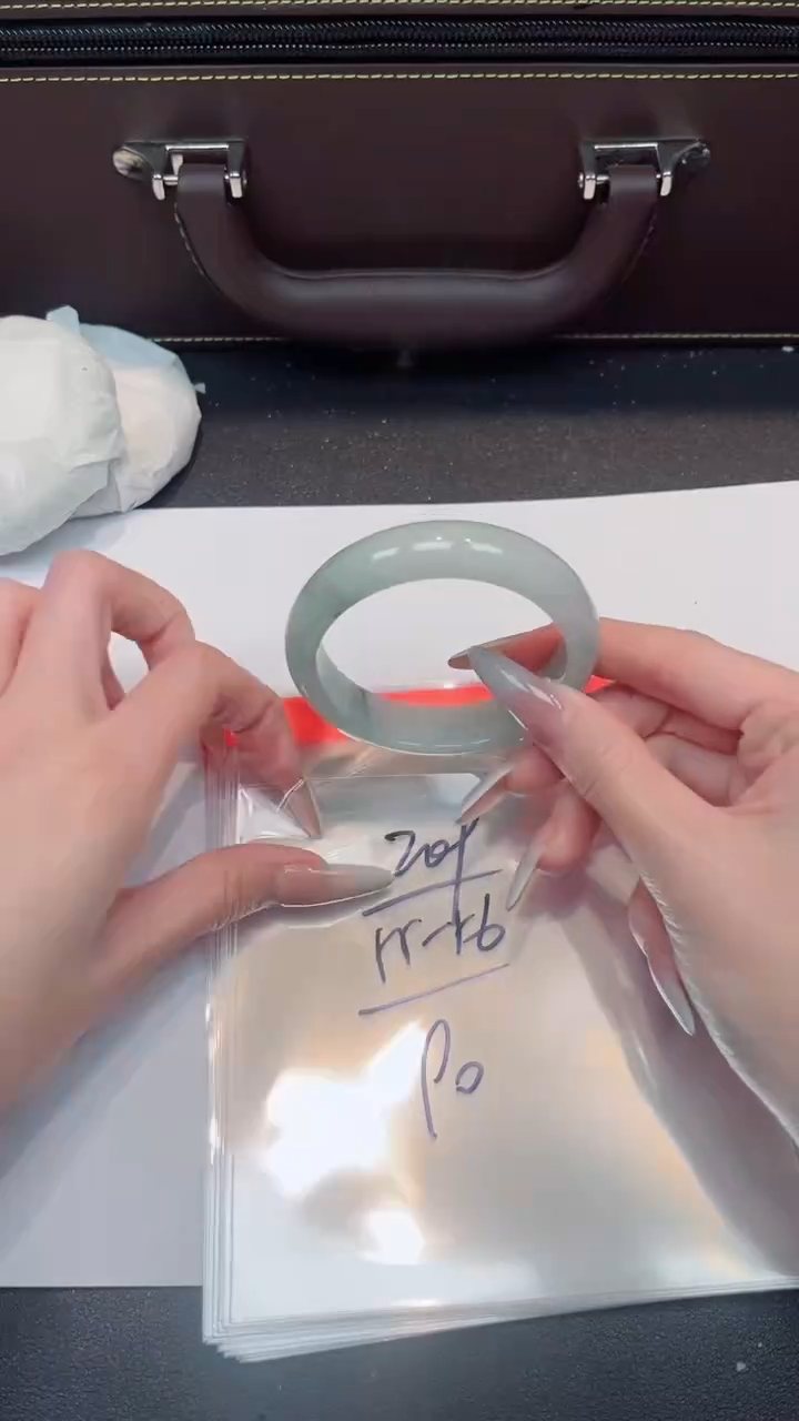 未镶嵌手镯翡翠翡翠手镯断码清默认有瑕NO退换介意勿拍209