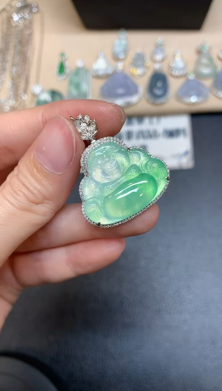 【闪购商品】翡翠吊坠(不含链)18K金镶嵌佛公【无服务费