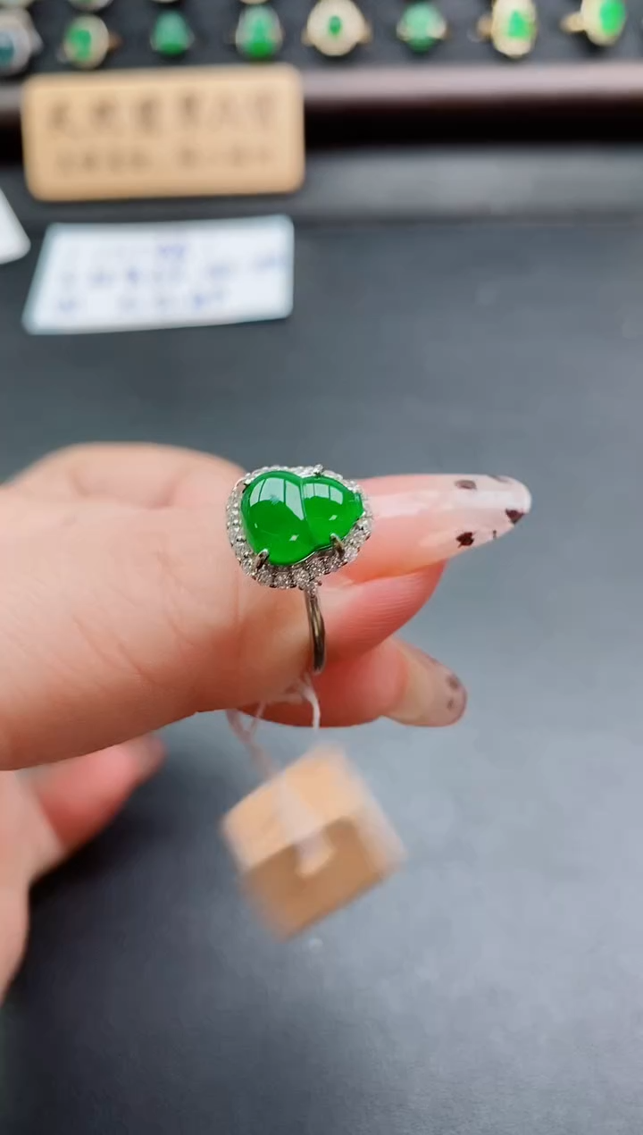 银S925镶嵌戒指翡翠1