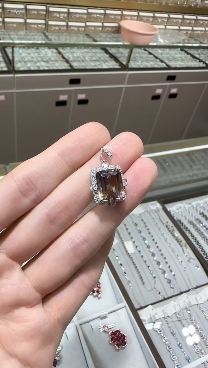 【闪购商品】水晶颈饰银S925镶嵌12*10mm紫黄晶