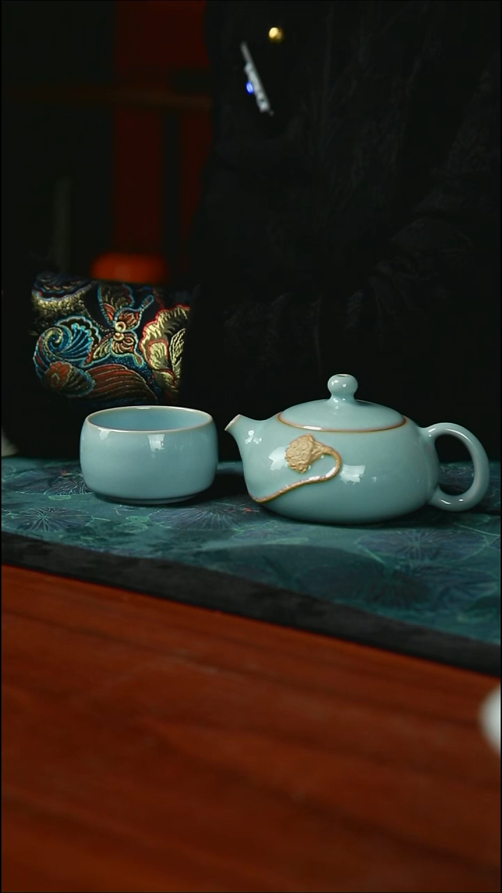 莲蓬西施壶 悟道杯 支钉 开片  一级品 