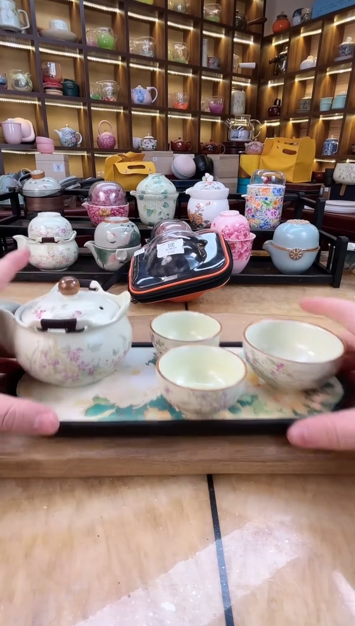 【闪购商品】黄汝桃花宝瓶旅行套装+长方绿色牡丹盘