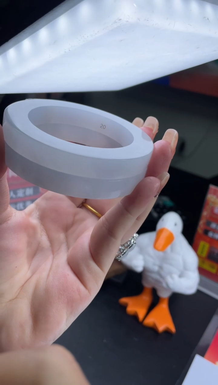 【闪购商品】定制翡翠手镯未镶嵌手镯DDQ/发一件