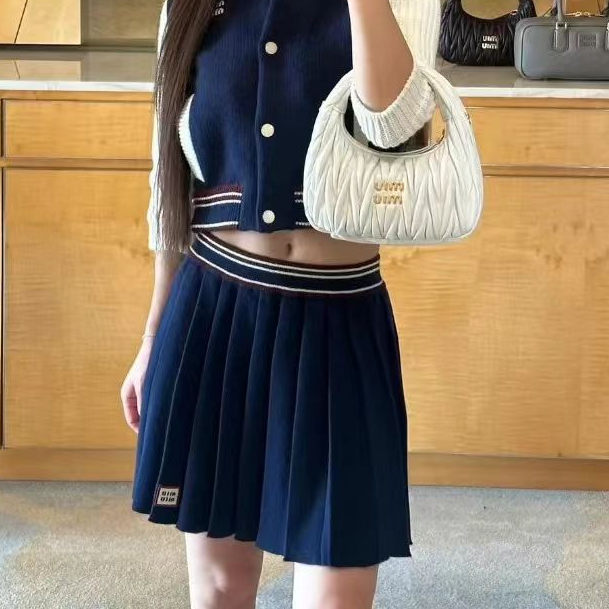 未使用 MIU MIU/缪缪 24秋冬新款 LOGO百褶短裙 蓝色/38