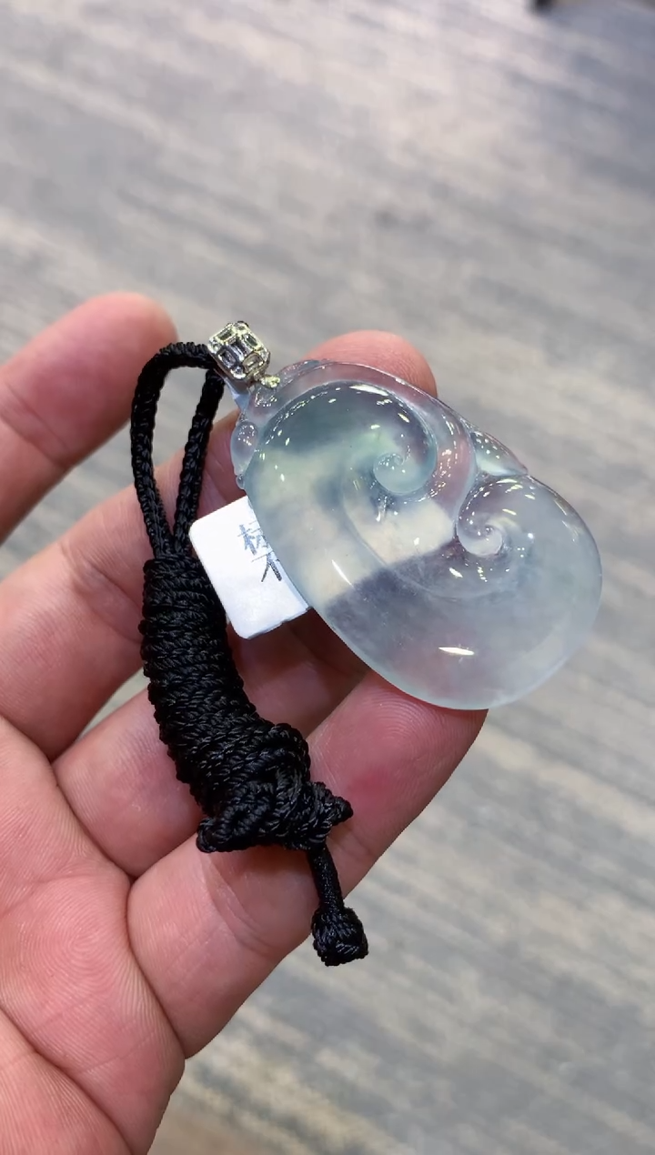 颈饰未镶嵌翡翠O**G（欢乐）