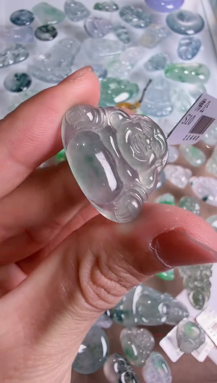 【闪购商品】翡翠吊坠(不含链)未镶嵌··