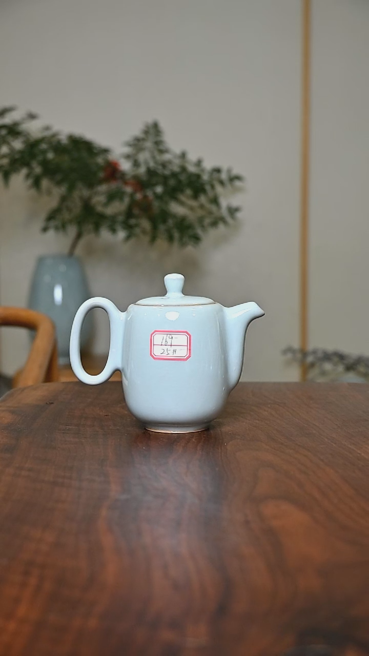 25#美好时光壶 天青 微瑕 朱家汝窑款