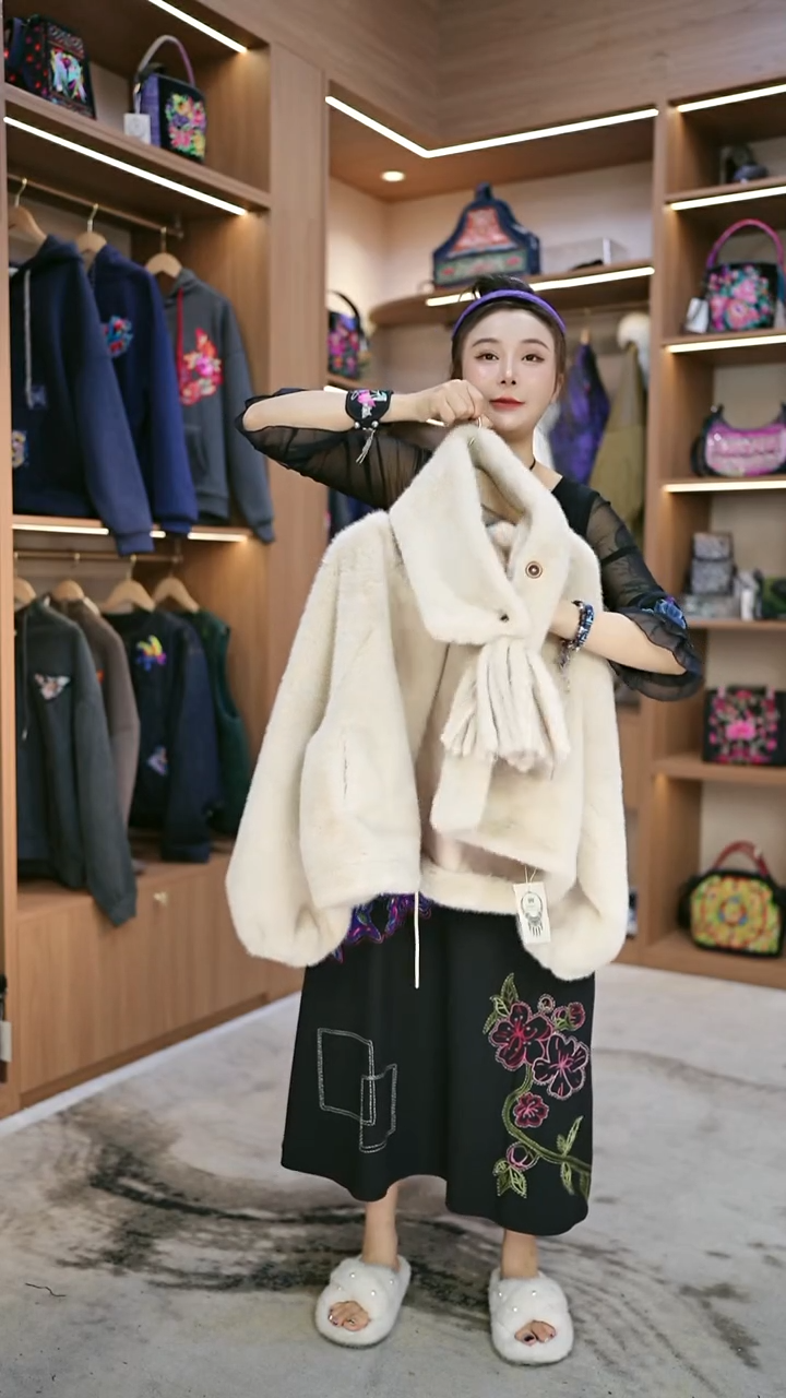 织绣L620黔东南苗族刺绣