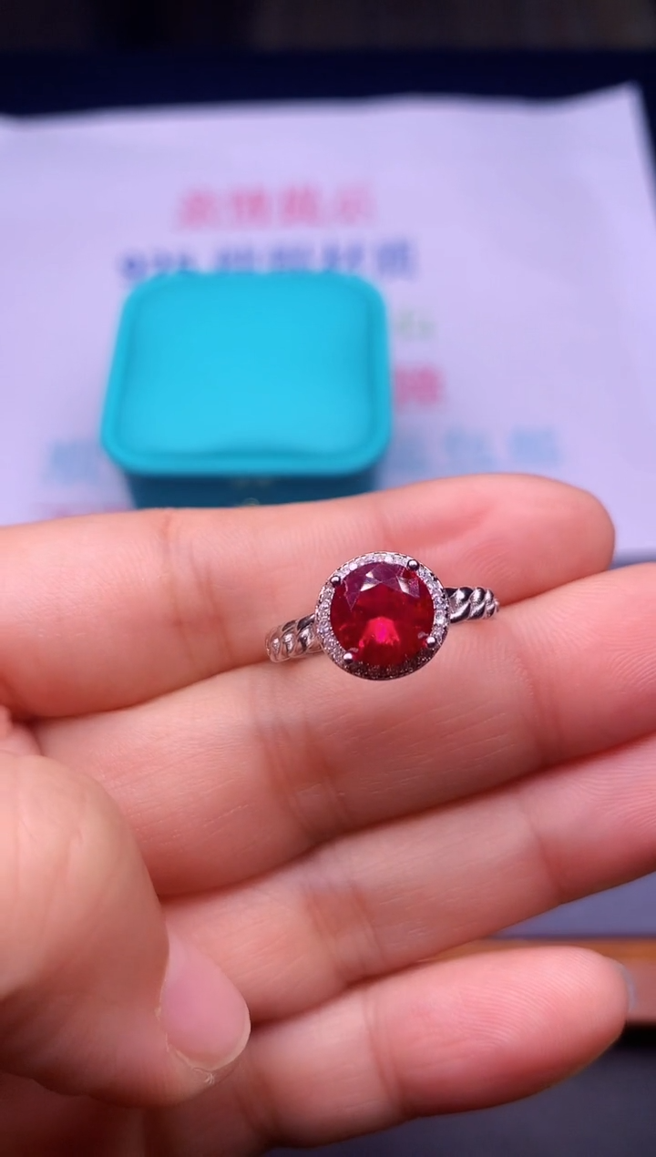 【闪购商品】红宝石戒指银S925镶嵌............