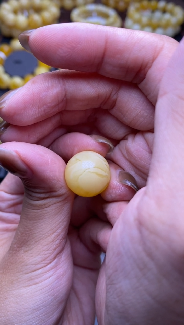 【闪购商品】琥珀裸石未镶嵌 大小姐珠宝严选65